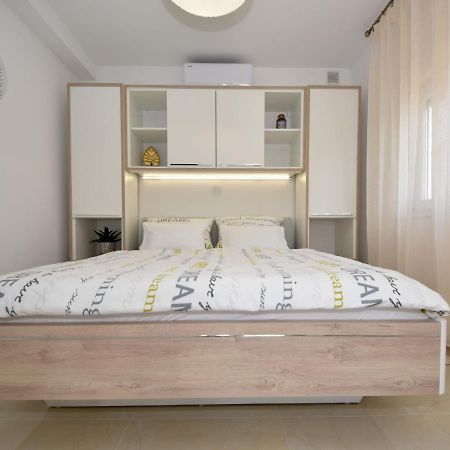 Apartment Matanovi Dvori-1 By Interhome Vir Exteriör bild